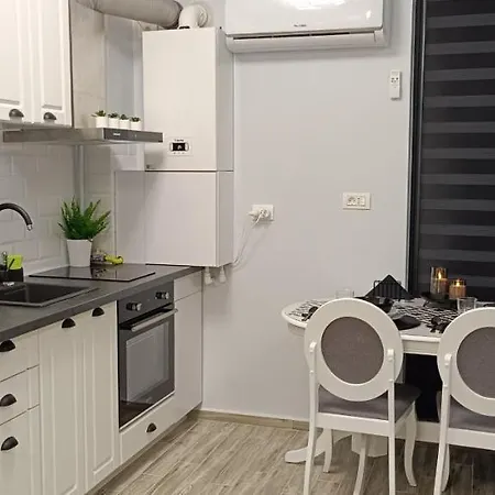 Rusky Black&white Apartment *
