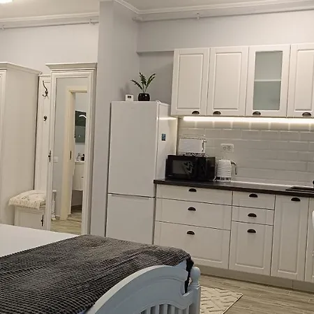 Rusky Black&white Apartment